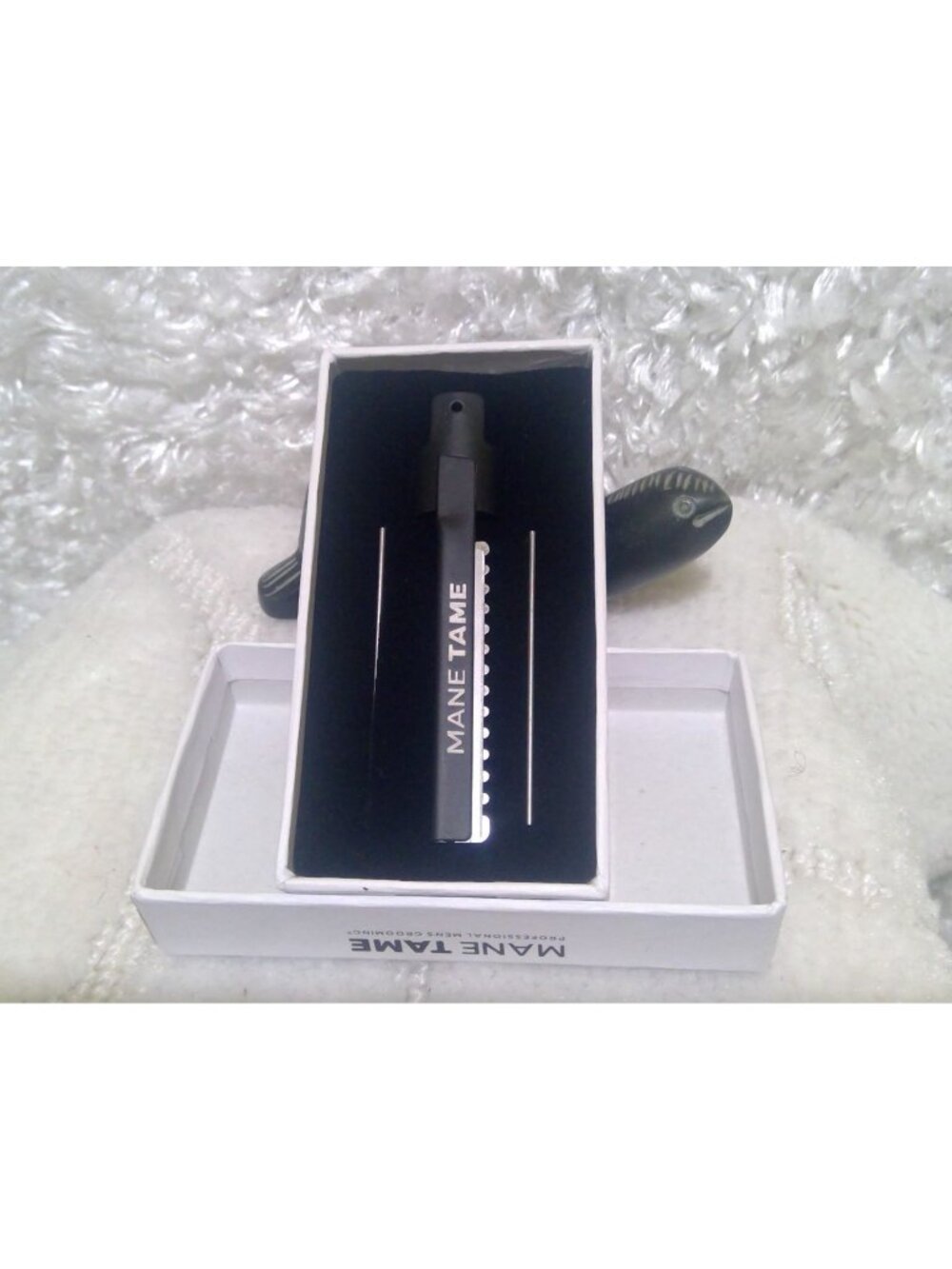 Mane Tame Texture Finger Razor - Picture 3 of 6